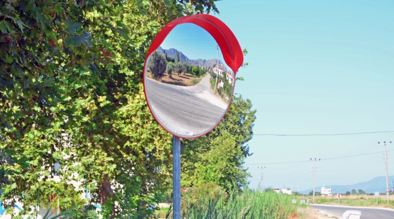 Safety First: The Role of Convex Mirrors in Road Traffic Management